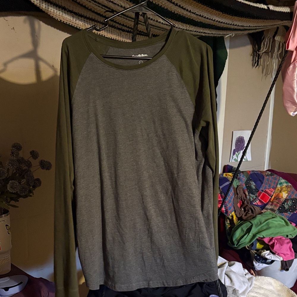 Goodfellow & Co Olive and Charcoal Tee